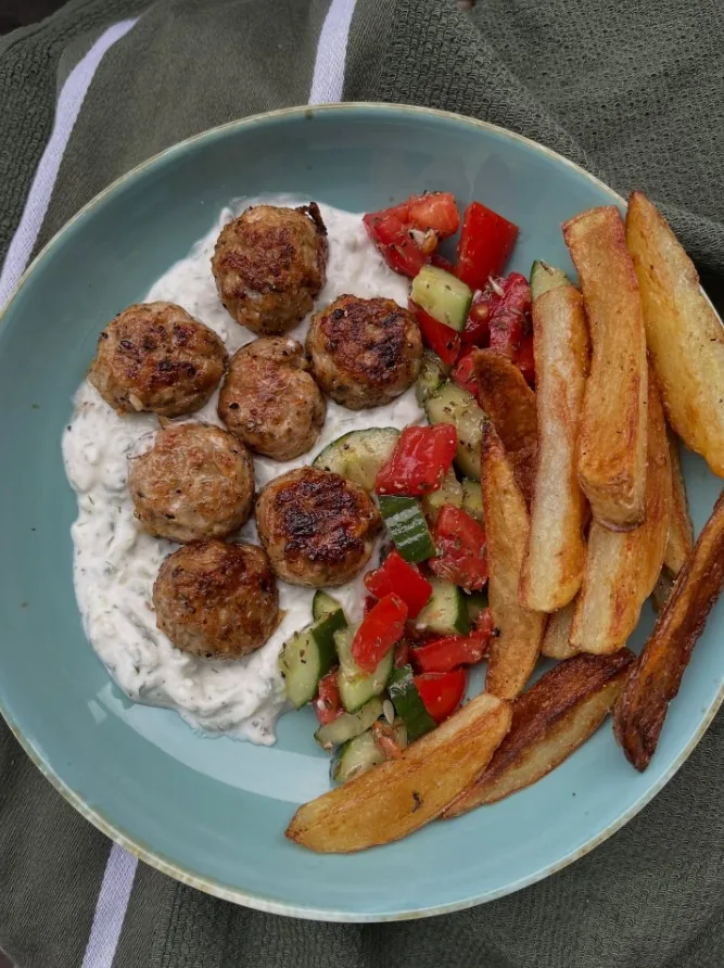Klopsiki z tzatziki — Your phone photo
